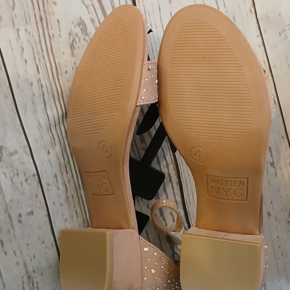 Madden NYC Little Girls Faux Suede Dress Sandals Neutral Size 2
